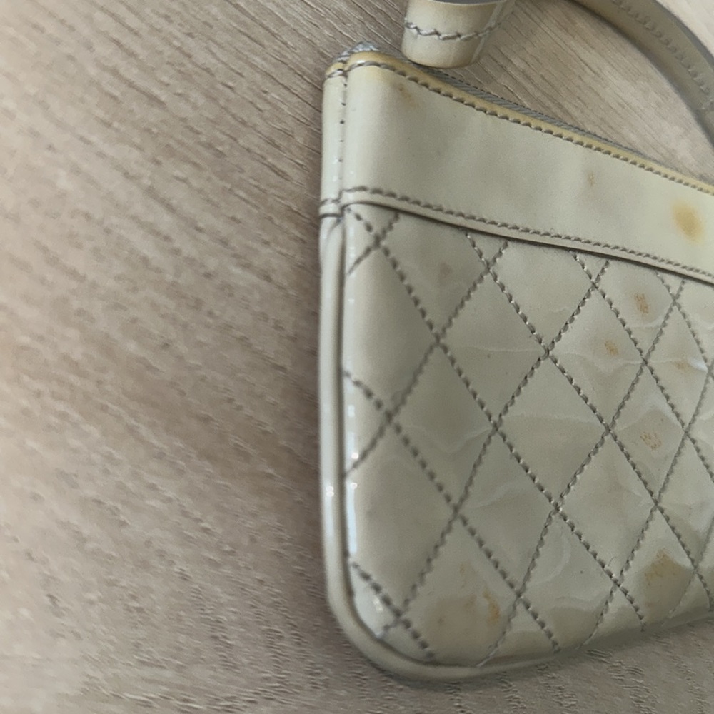 Burberry patent leather wristlet clutch bag - Picture 4 of 12
